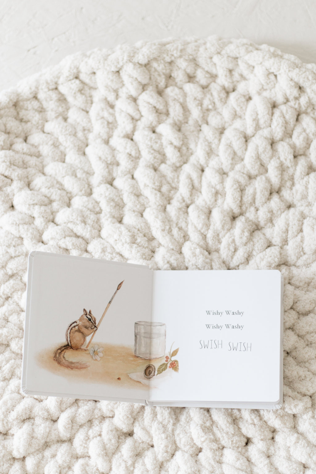 Wishy Washy - A first words and colors book